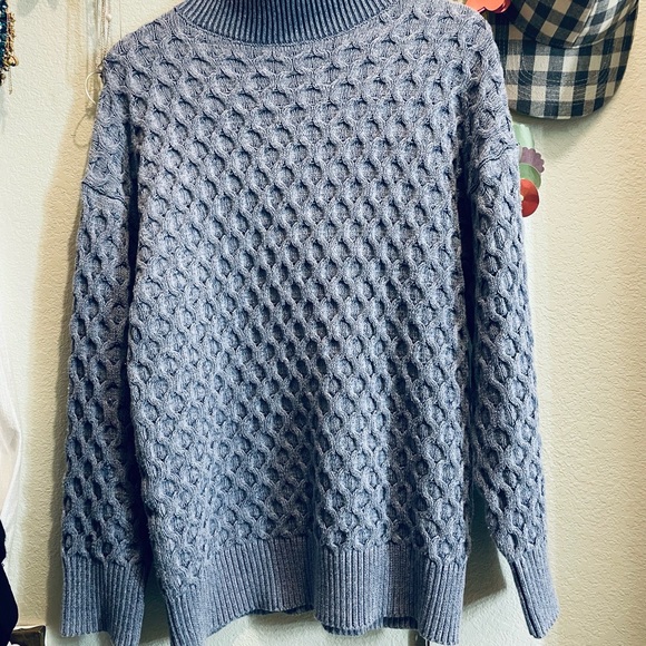 Target Knox rose sweaters - Picture 2 of 3